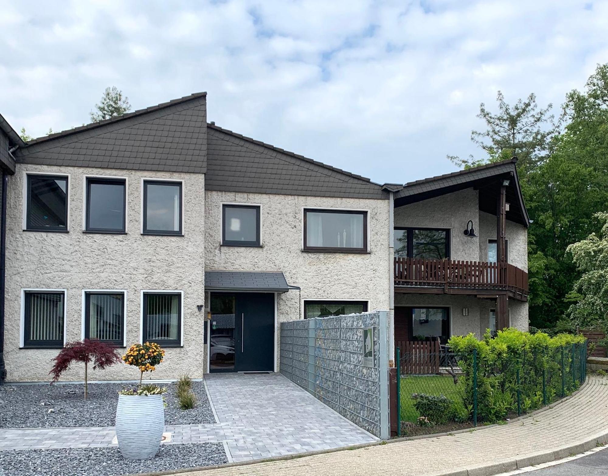 Besotel Erkrath- Schicke Fewo Oder Apartments Zentral Naehe Bahnhof Und Autobahn Im Neandertal Mit Glasfaser Wlan Und Freies Parken Zewnętrze zdjęcie