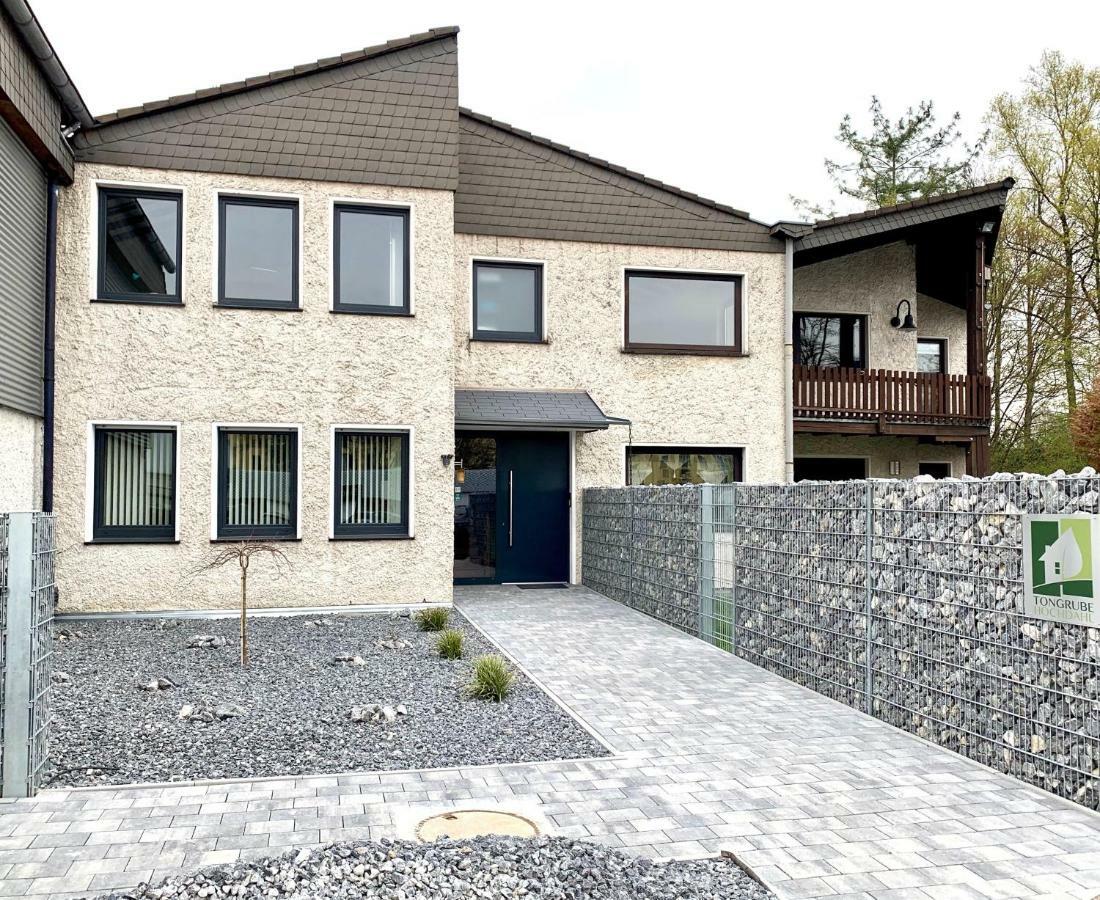 Besotel Erkrath- Schicke Fewo Oder Apartments Zentral Naehe Bahnhof Und Autobahn Im Neandertal Mit Glasfaser Wlan Und Freies Parken Zewnętrze zdjęcie