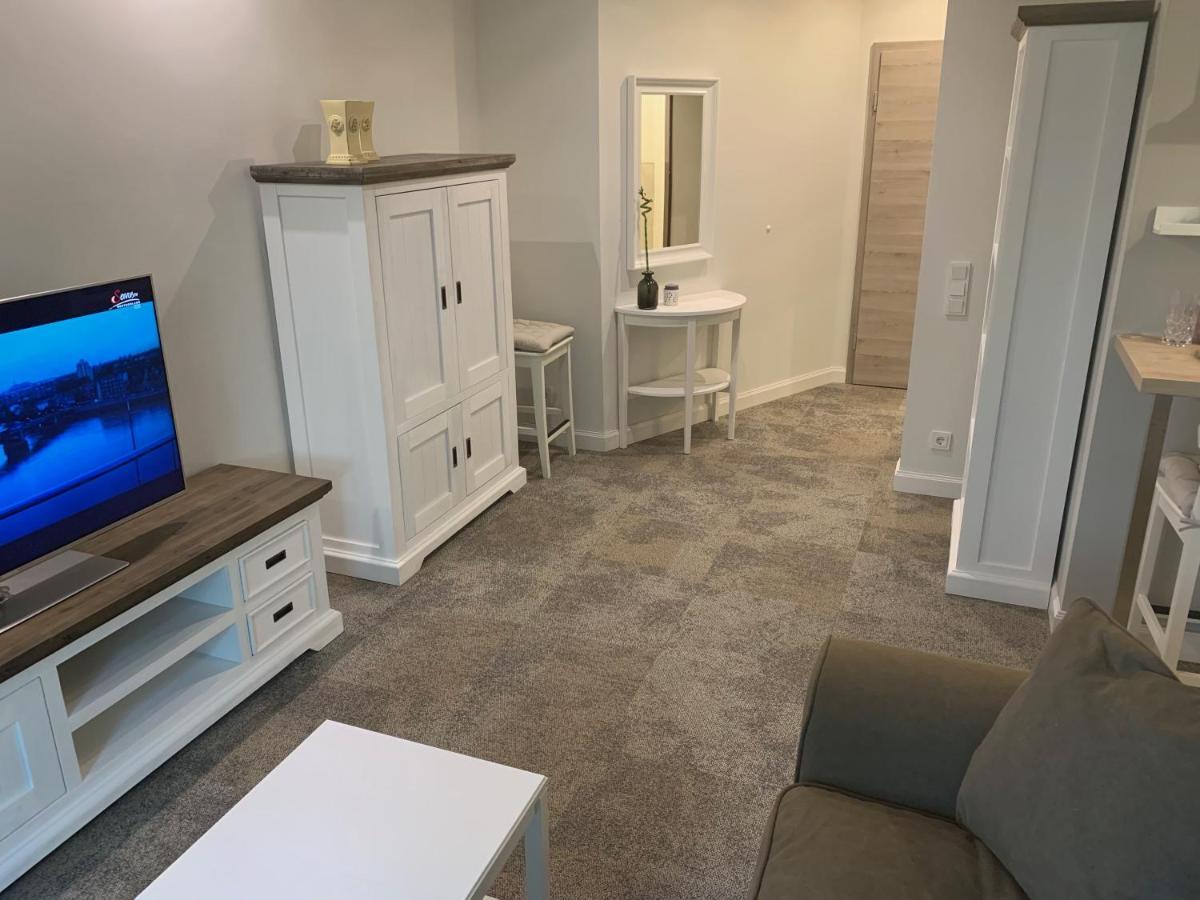 Besotel Erkrath- Schicke Fewo Oder Apartments Zentral Naehe Bahnhof Und Autobahn Im Neandertal Mit Glasfaser Wlan Und Freies Parken Zewnętrze zdjęcie
